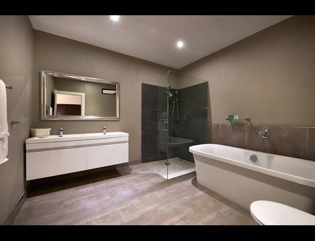 2 BEDROOM PROPERTY TO RENT IN SANDOWN